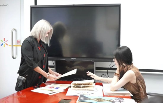 从国内艺考到艺术留学，从Fashion到Fine art，成功追梦伦艺丨天麟ICA预科生Iris专访
