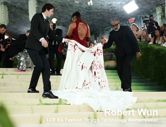 当2026 Met Gala 变成'UAL校友作品展'